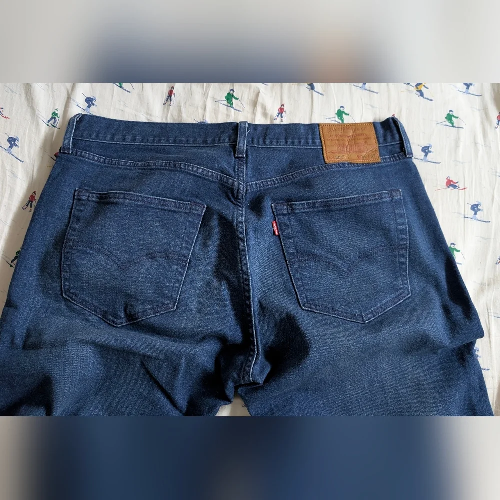 Men's Levi's 501 Medium Wash Blue Straight Leg Denim Jeans, Button Fly, 36x32
